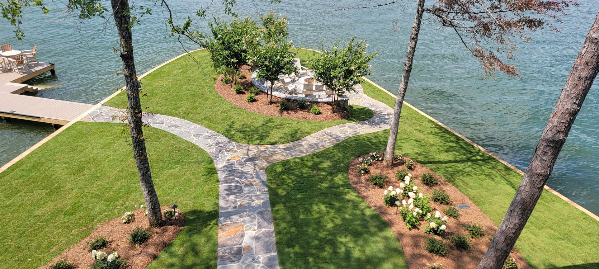 Lakeside Flagstone Patio