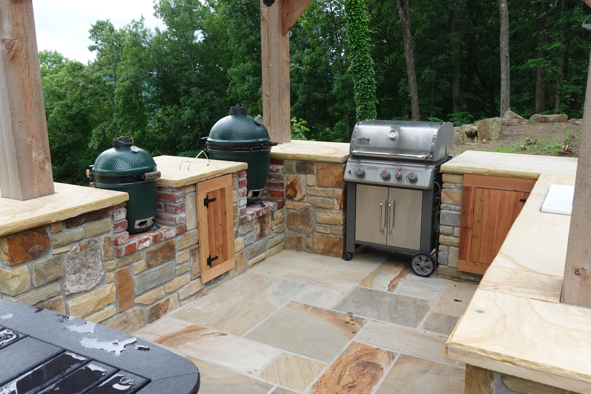Outdoor Kitchen