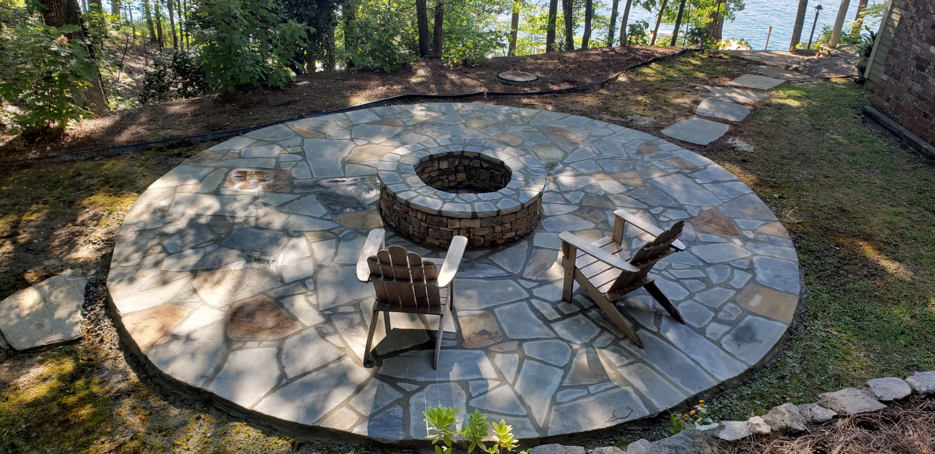 Flagstone Firepit/Patio
